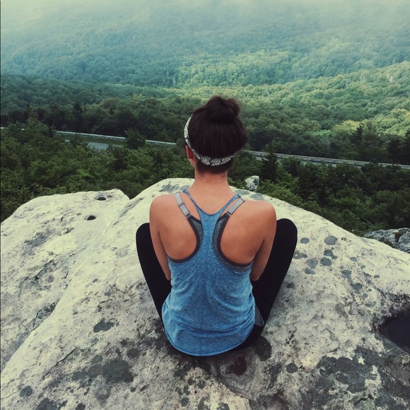 Meet your Posher, Jordan! โญ๏ธ๐น - Picture 5 of 8